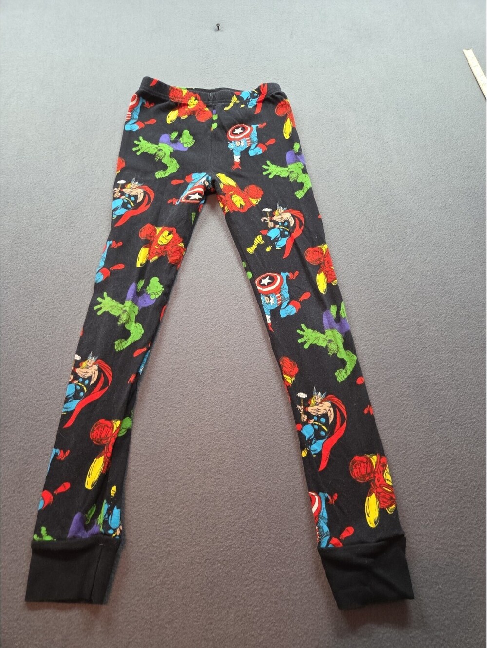 kids Marvel pajama bottoms size L
